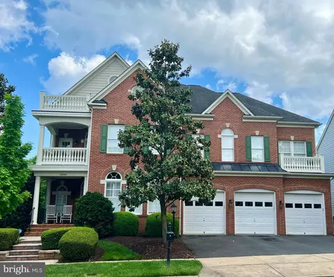 19246 Mill Site Pl, Leesburg, VA 20176