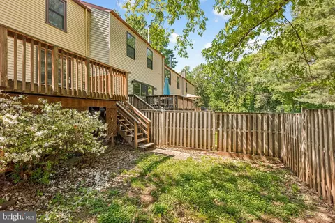 16 Nicholson Ct, Sterling, VA 20165 photo 28