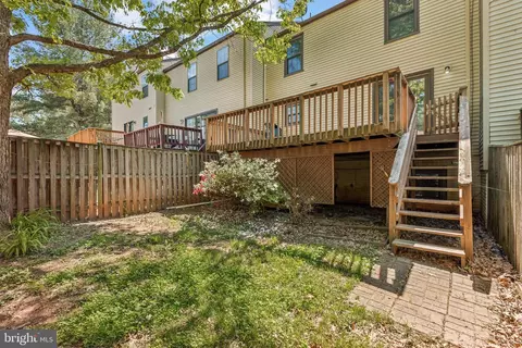 16 Nicholson Ct, Sterling, VA 20165 photo 27