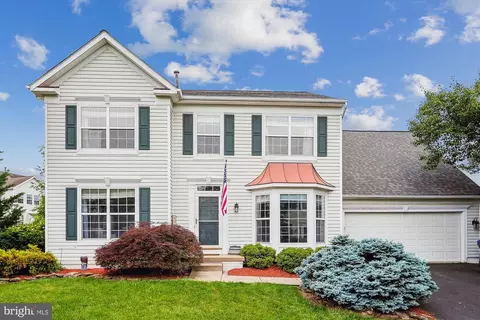 21740 Regents Park Cir, Sterling, VA 20166