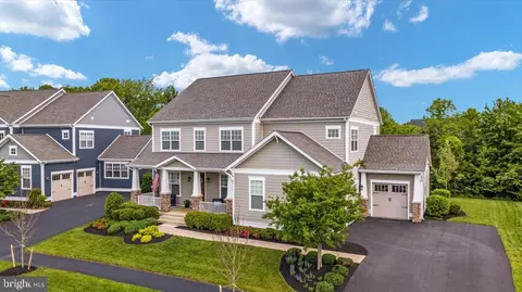 40793 Foxtail Fields Dr, Aldie, VA 20105