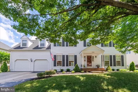 19962 Alexandras Grove Dr, Ashburn, VA 20147