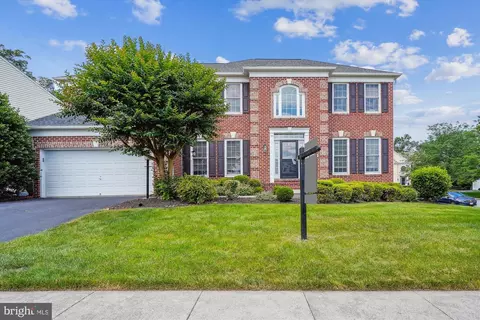 25834 Rawley Springs Dr, Chantilly, VA 20152