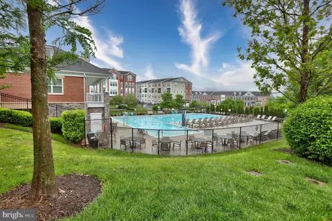 20600 Maitland Ter, Ashburn, VA 20147 photo 46