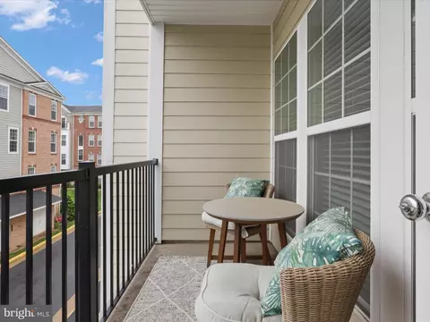 20600 Maitland Ter, Ashburn, VA 20147 photo 20