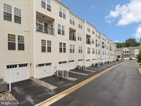 20600 Maitland Ter, Ashburn, VA 20147 photo 36