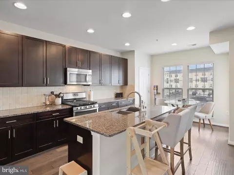 20600 Maitland Ter, Ashburn, VA 20147 photo 16