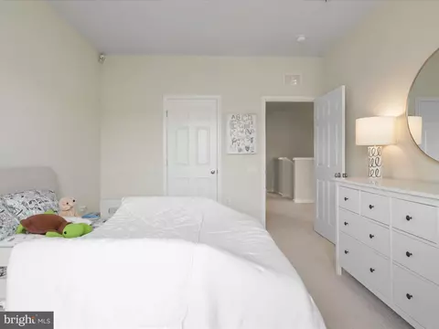 20600 Maitland Ter, Ashburn, VA 20147 photo 30
