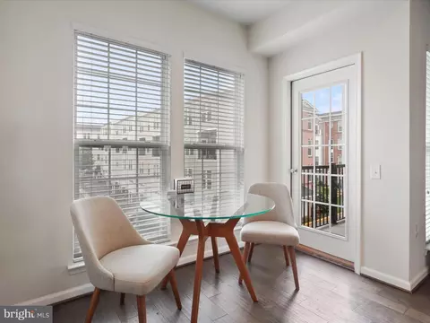20600 Maitland Ter, Ashburn, VA 20147 photo 19