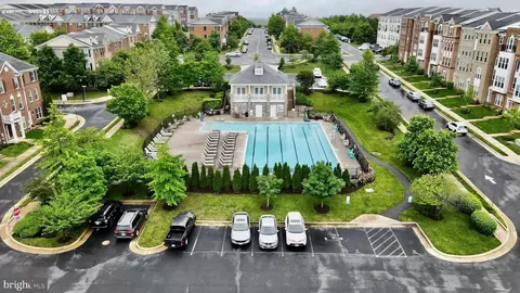 20600 Maitland Ter, Ashburn, VA 20147 photo 42