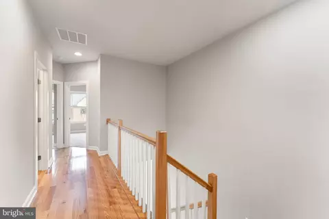 Entry Way - 43388 Charitable St, Ashburn, VA 20148 photo 9 of 11