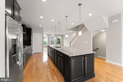 Entry Way - 43388 Charitable St, Ashburn, VA 20148 photo 5 of 11