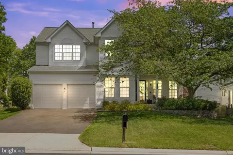 20658 Coppersmith Dr, Ashburn, VA 20147