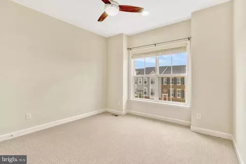 Bedroom - 22292 Pinecroft Ter, Ashburn, VA 20148 photo 2 of 2