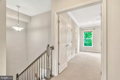 Entry Way - 22292 Pinecroft Ter, Ashburn, VA 20148 photo 6 of 7
