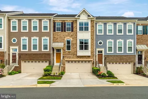 Exterior - 22292 Pinecroft Ter, Ashburn, VA 20148 photo 3 of 7