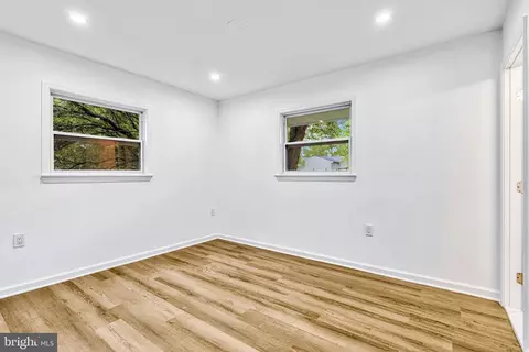 Other - 301 E Amhurst St, Sterling, VA 20164 photo 9 of 10