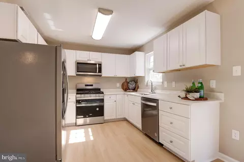 20742 Apollo Ter, Ashburn, VA 20147 photo 14