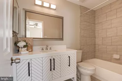 20742 Apollo Ter, Ashburn, VA 20147 photo 25