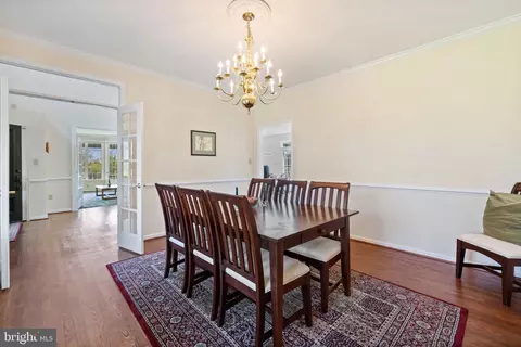 Dining - 16698 Hamilton Station Rd, Hamilton, VA 20158 photo 2 of 5