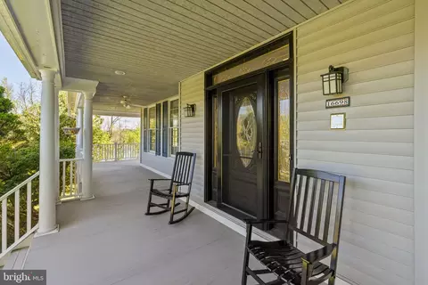 Exterior - 16698 Hamilton Station Rd, Hamilton, VA 20158 photo 14 of 27