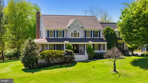 16698 Hamilton Station Rd, Hamilton, VA 20158