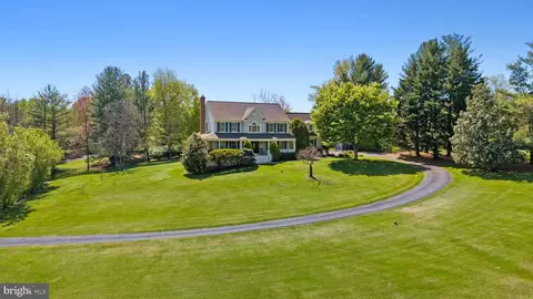 Exterior - 16698 Hamilton Station Rd, Hamilton, VA 20158 photo 3 of 27