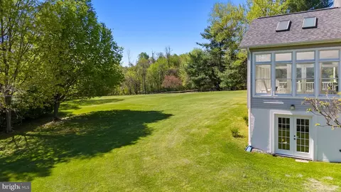 Exterior - 16698 Hamilton Station Rd, Hamilton, VA 20158 photo 22 of 27