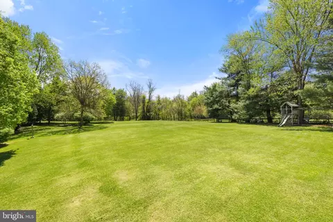 Exterior - 16698 Hamilton Station Rd, Hamilton, VA 20158 photo 23 of 27