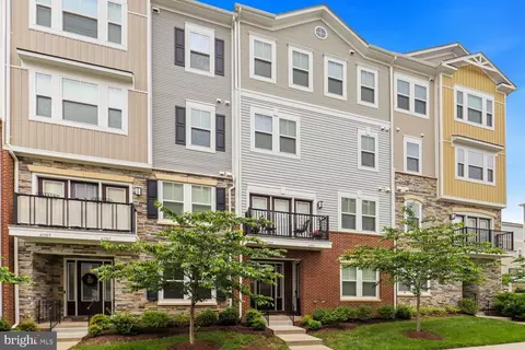 41989 White Mills Ter, Aldie, VA 20105