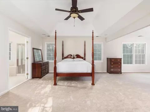 Bedroom - 25904 Stinger Dr, Chantilly, VA 20152 photo 1 of 8