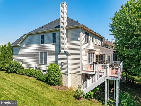 Exterior - 25904 Stinger Dr, Chantilly, VA 20152 photo 14 of 20