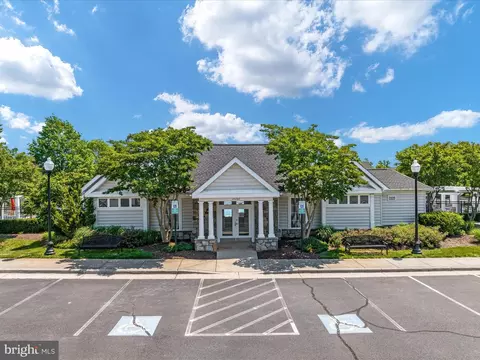 Exterior - 25904 Stinger Dr, Chantilly, VA 20152 photo 15 of 20
