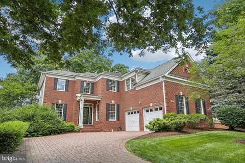 19825 Bethpage Ct, Ashburn, VA 20147 photo 1
