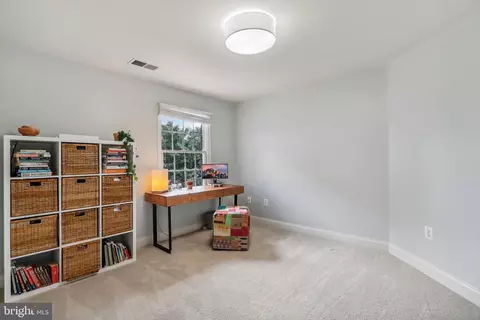 19825 Bethpage Ct, Ashburn, VA 20147 photo 36