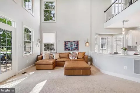 19825 Bethpage Ct, Ashburn, VA 20147 photo 8