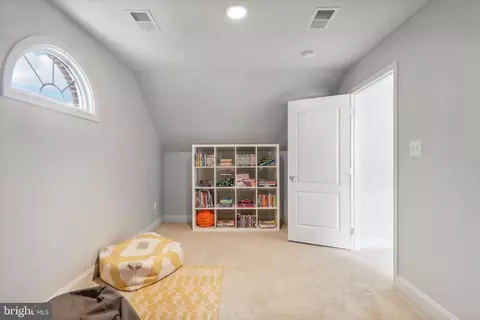 19825 Bethpage Ct, Ashburn, VA 20147 photo 35
