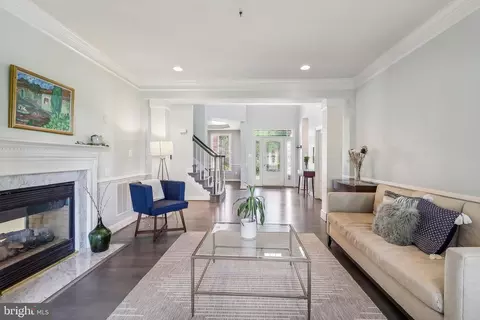19825 Bethpage Ct, Ashburn, VA 20147 photo 7