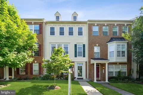 44254 Huron Ter, Ashburn, VA 20147