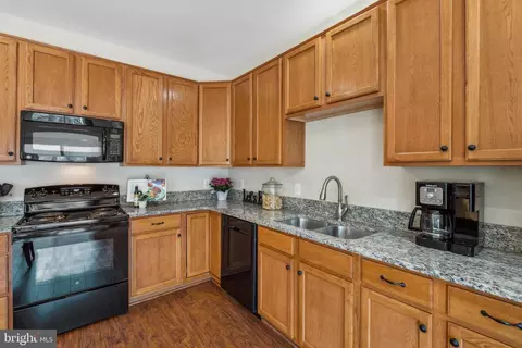44254 Huron Ter, Ashburn, VA 20147 photo 10