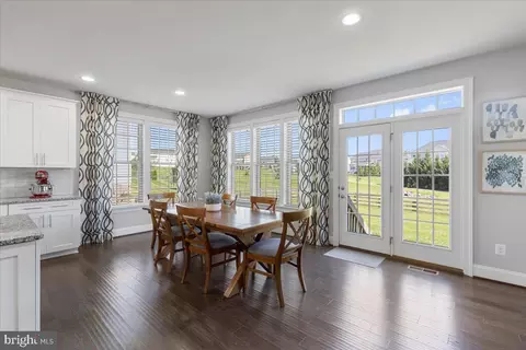 42646 Gold Thread Dr, Chantilly, VA 20152 photo 14