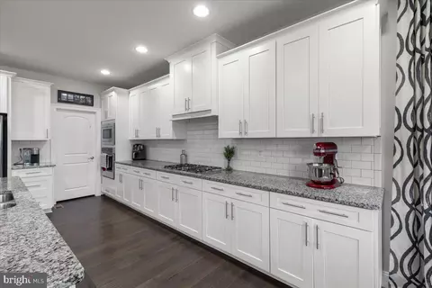 42646 Gold Thread Dr, Chantilly, VA 20152 photo 11