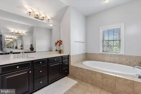 42646 Gold Thread Dr, Chantilly, VA 20152 photo 31