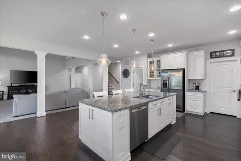 42646 Gold Thread Dr, Chantilly, VA 20152 photo 10