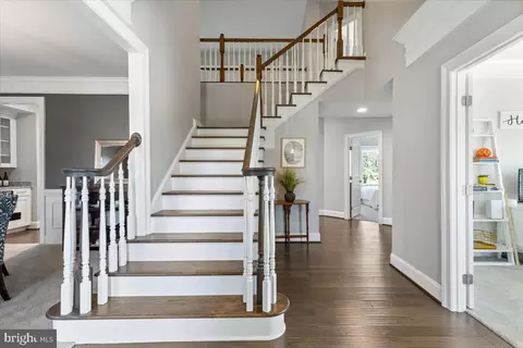 42646 Gold Thread Dr, Chantilly, VA 20152 photo 4