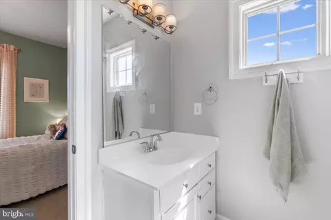 42646 Gold Thread Dr, Chantilly, VA 20152 photo 35