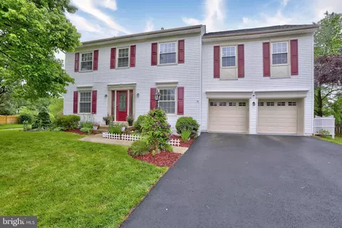 20683 Tally Ho Ct, Ashburn, VA 20147