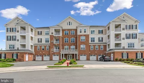 44605 York Crest Ter #207, Ashburn, VA 20147