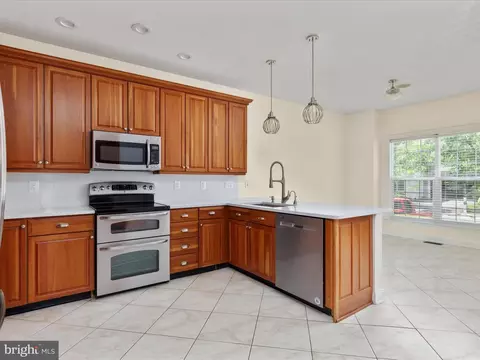 Kitchen - 20148 Valhalla Sq, Ashburn, VA 20147 photo 1 of 3