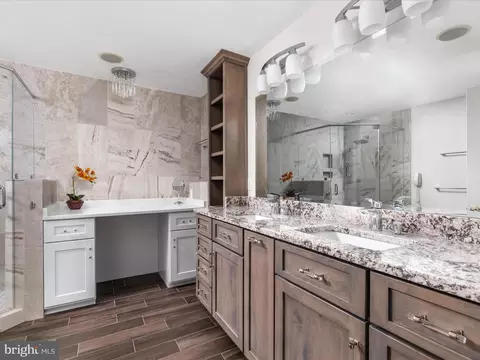 Bath - 20148 Valhalla Sq, Ashburn, VA 20147 photo 2 of 8